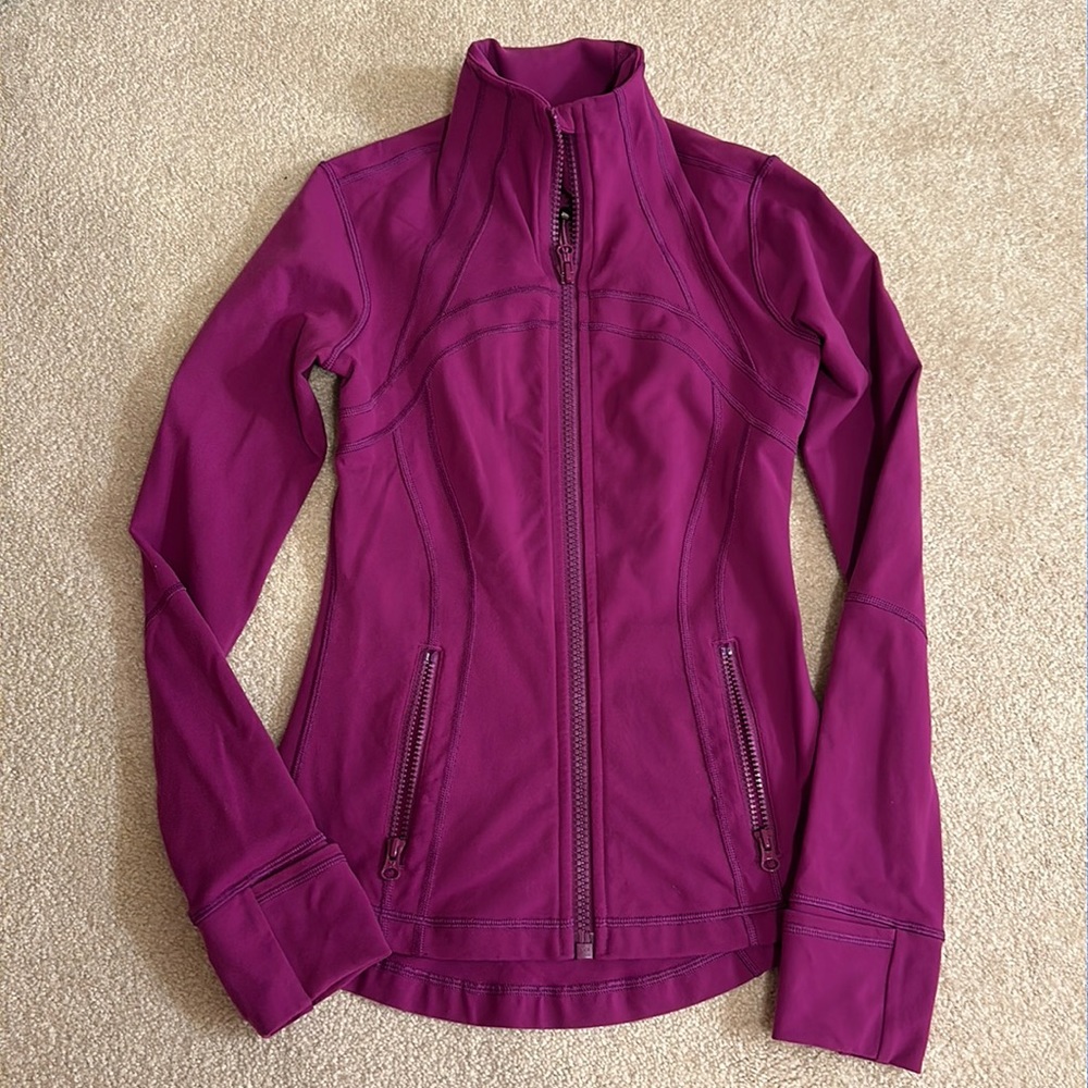 Lululemon women’s Define Jacket, purple, size 4, great condition, very comfy!